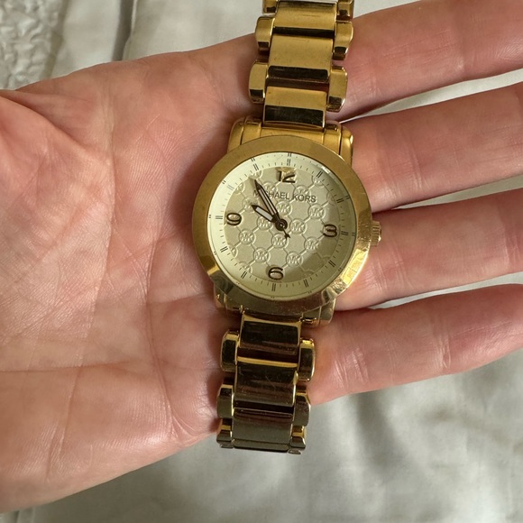 Michael Kors watch.  Gold. - Picture 3 of 3